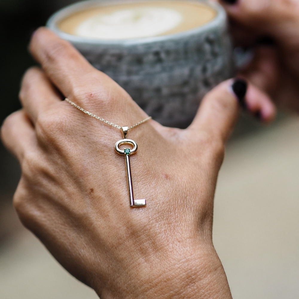 Kinzzi | Lifestyle Marketplace | Discover New Brands