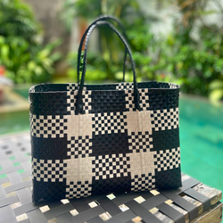 Eco-Friendly Black and White Checkered Tote: Handwoven Beach Bag from Recycled Plastic